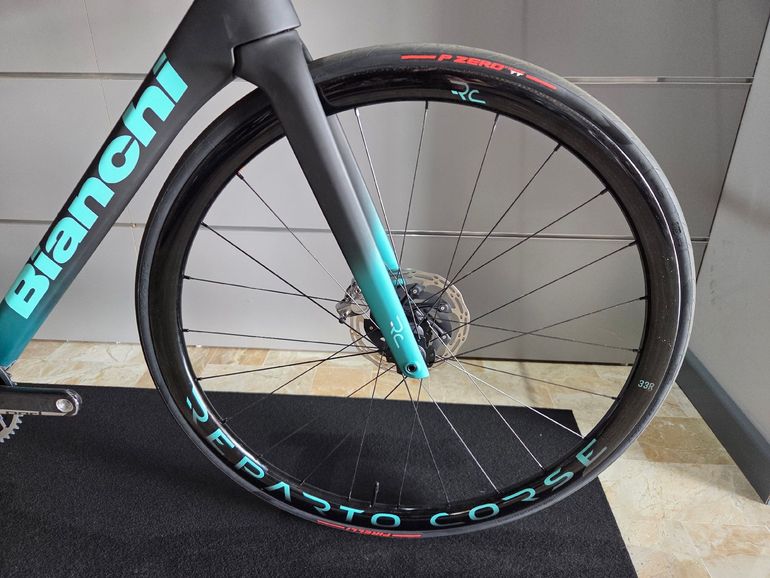 Bianchi Specialissima Rc — gruppo SRAM Red eTap AXS, taglia 55 cm
