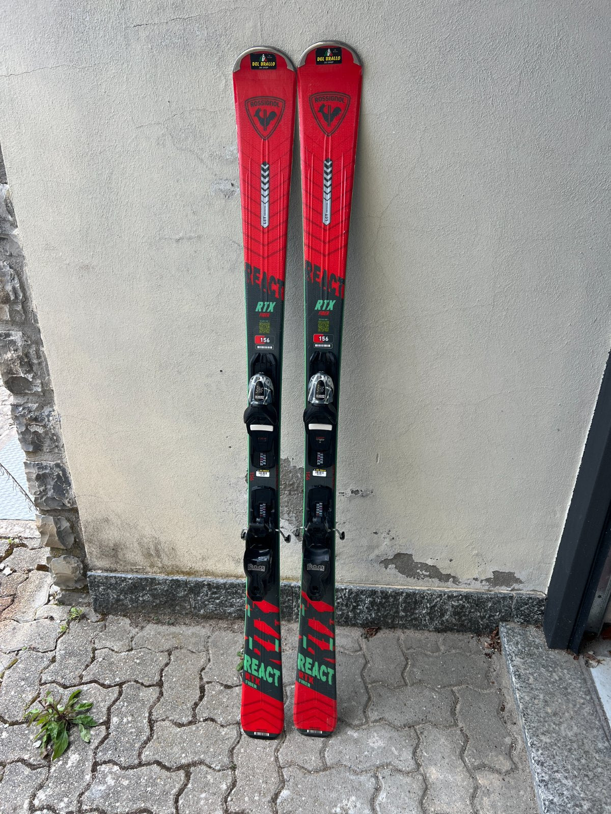 Rossignol React RTX 2025 usato — vista laterale