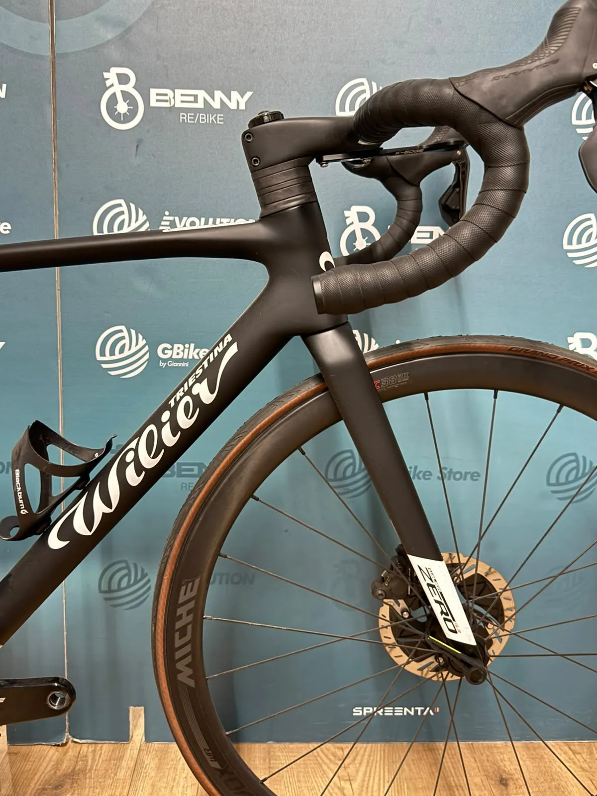 Wilier Triestina 0 Slr Shimano Dura Ace R9170 2022 usata — dettaglio