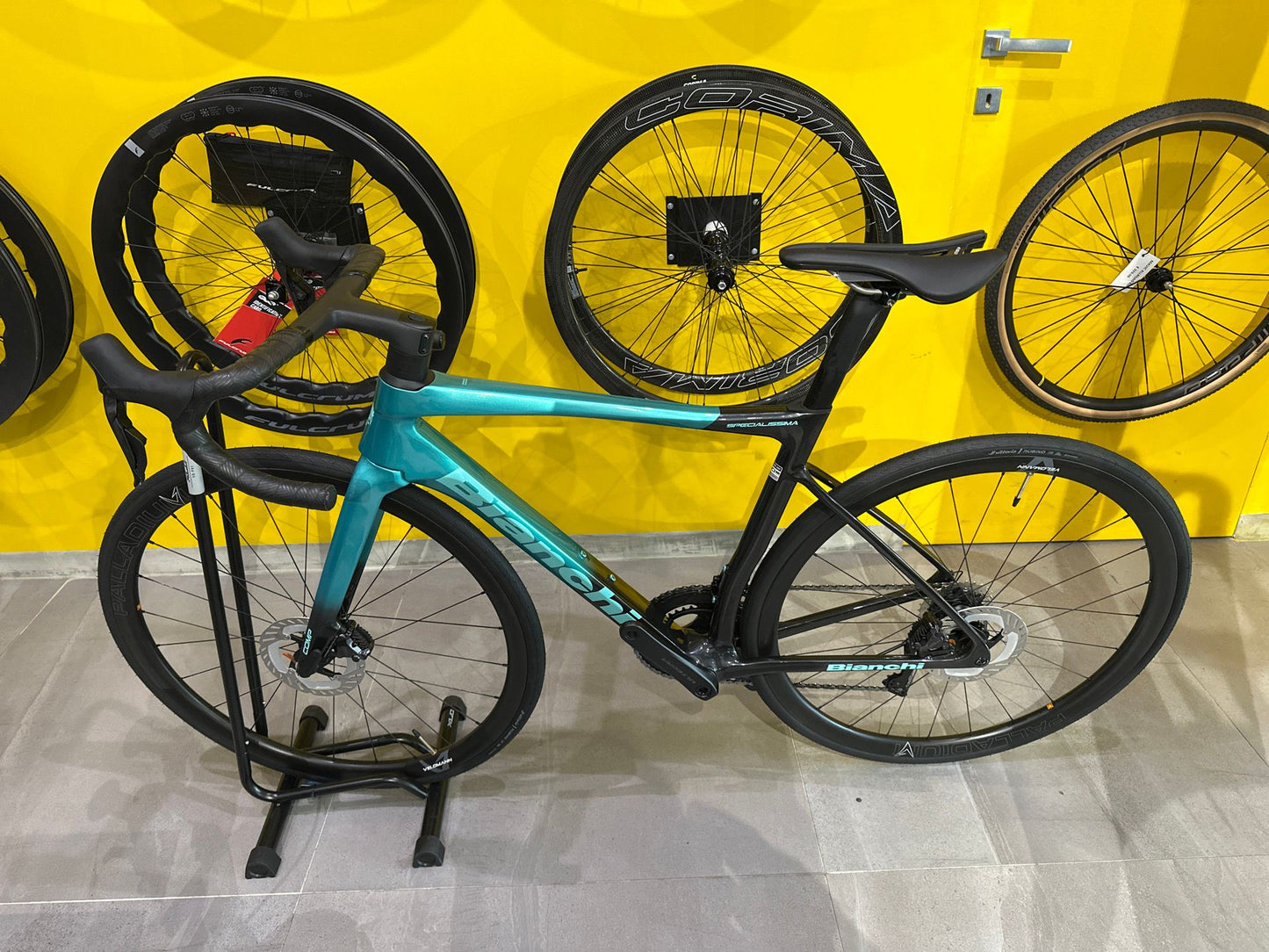 Bianchi Specialissima Comp 2025 usata — dettaglio
