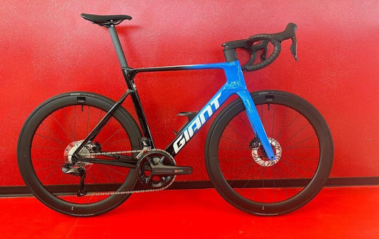 Giant Propel Advanced Pro 0 2024 usata — vista laterale