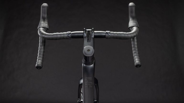 Cube Attain C:62, Race 2026 — Bici usata