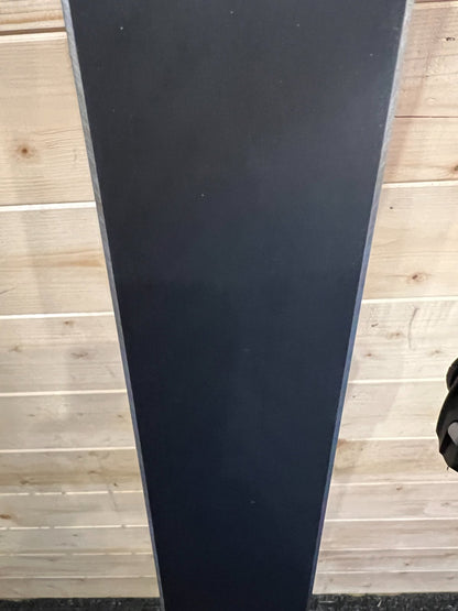 Volkl Racetiger RC Black 2025 usato — dettaglio