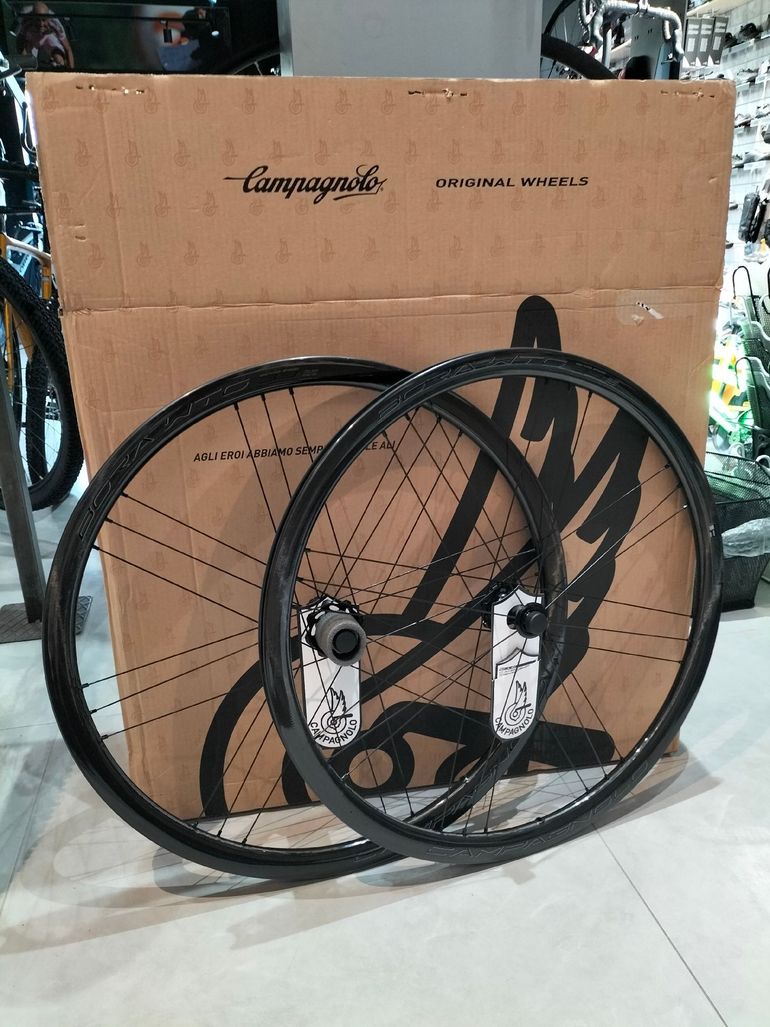 Campagnolo Bora Wto 33 — gruppo Campagnolo