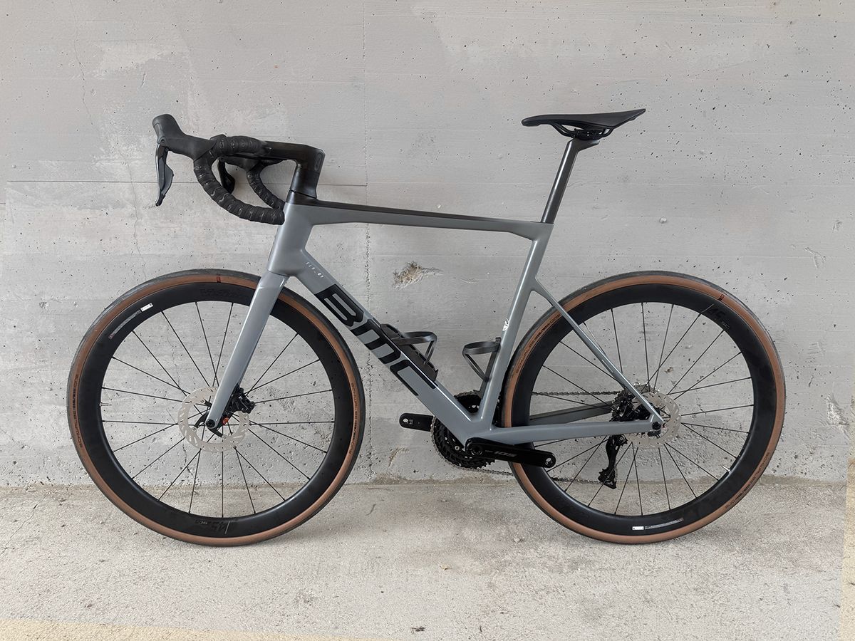 BMC Teammachine Slr01 — gruppo Shimano 105 Di2, taglia 58