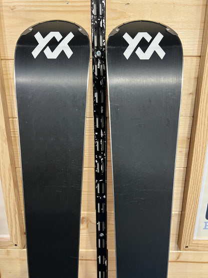 Volkl Racetiger RC Black 2025 usato — dettaglio