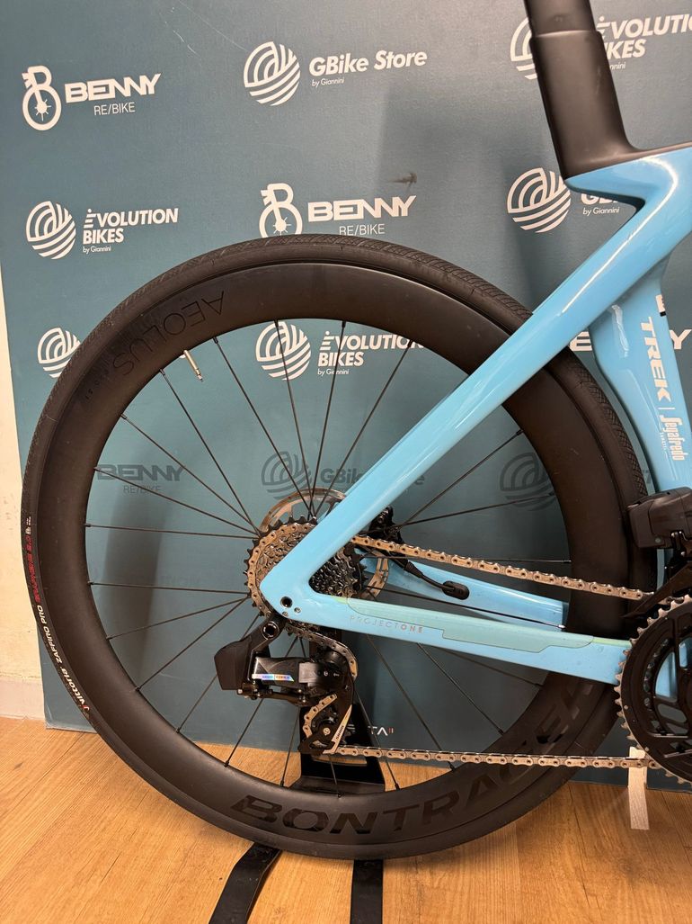 Trek Madone Slr 7 Gen 7 — gruppo SRAM Force eTap AXS, taglia 54
