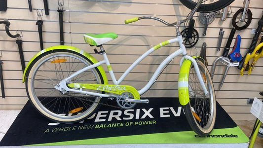 Electra Hawaii 2015 usata — vista laterale