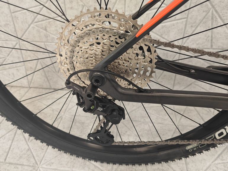 Olympia F1 Pro 12s 2025 usata — dettaglio