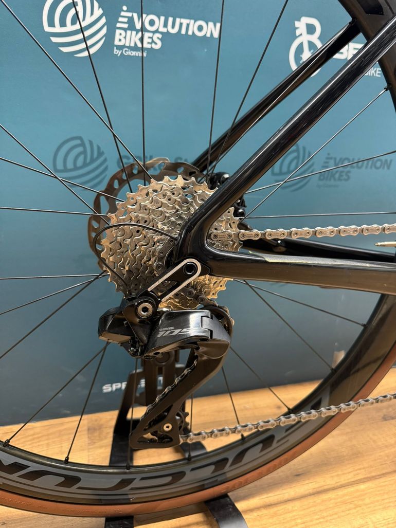 Merida Scultura 6000 — gruppo Shimano 105 Di2, taglia S