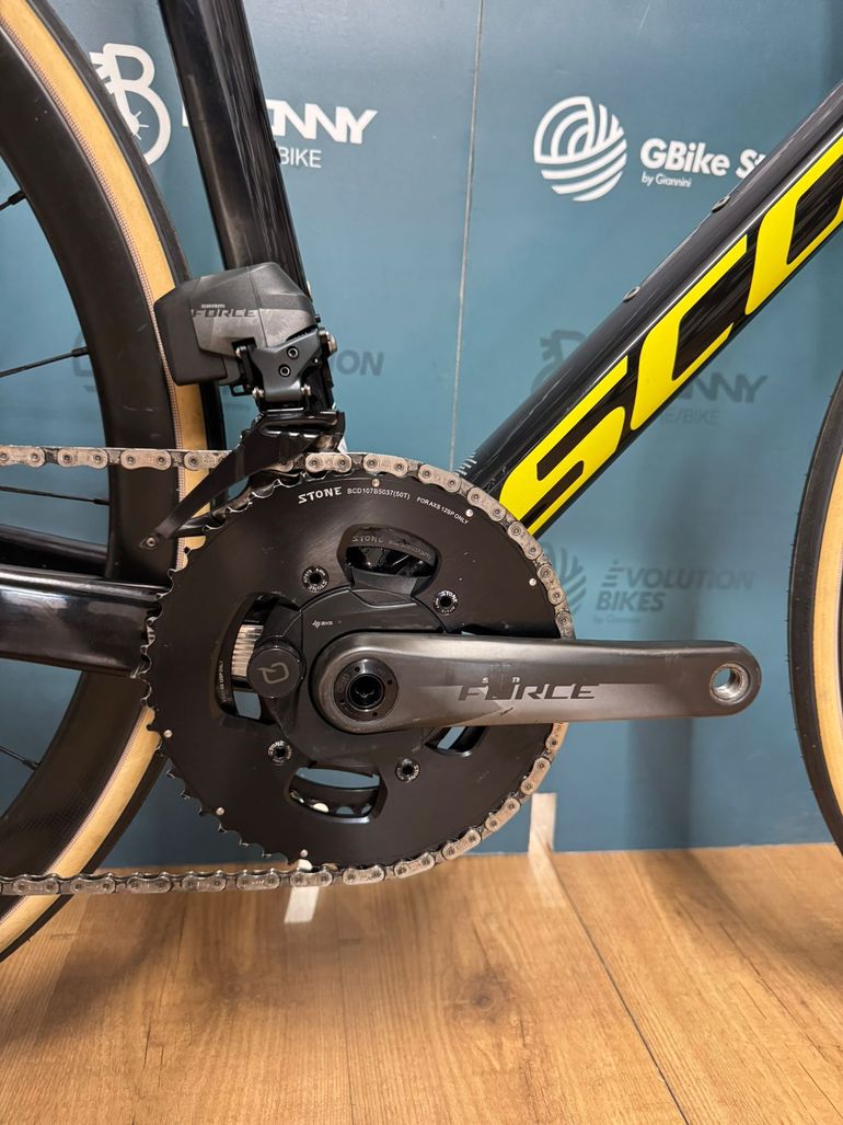 Scott Addict Rc Pro 2023 — Bici usata