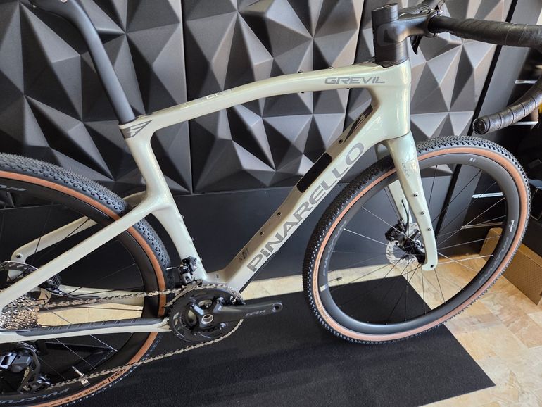 Pinarello Grevil F1 610 — telaio in Carbonio, Nuovo