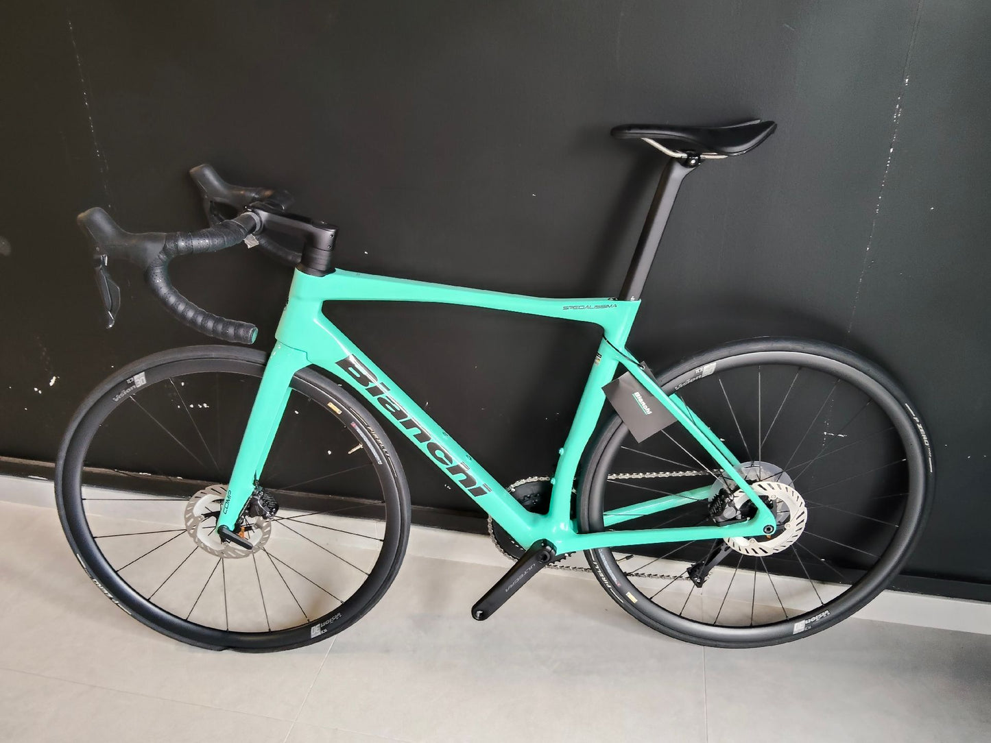 Bianchi Specialissima Comp 2025 usata — vista laterale