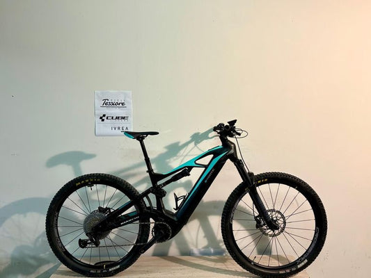Bianchi E-Vertic Fx-Type 2024 usata — vista laterale
