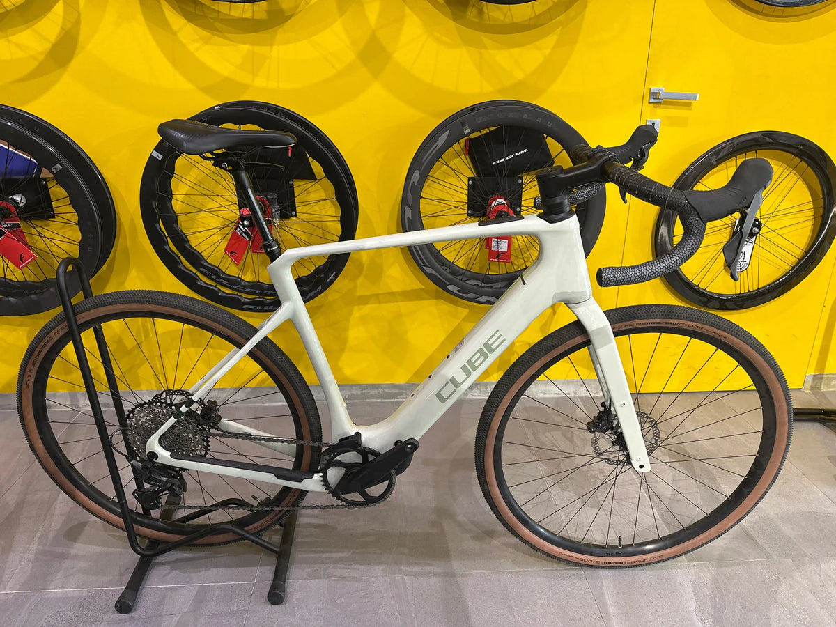 Cube Nuroad Hybrid C:62, Race 400x — gruppo Shimano GRX, taglia XL