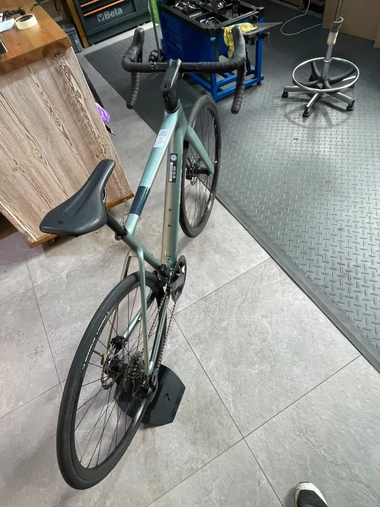 Scott Addict 40 — gruppo Shimano 105 Di2, taglia S