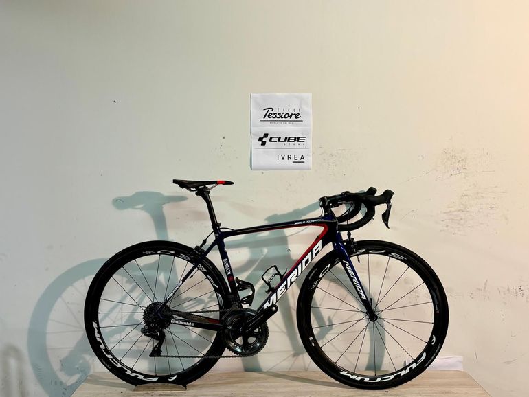 Merida Scultura Bahrain Team 2019 usata — vista laterale