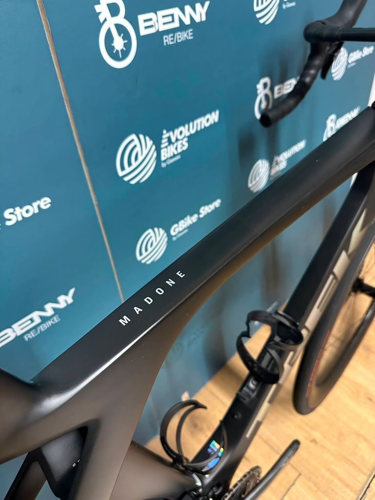 Trek Madone Slr 7 Gen 7 2024 usata — dettaglio