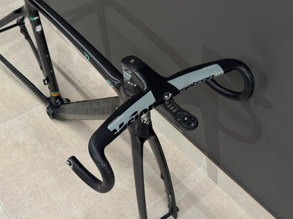 Bianchi Oltre Xr4 2023 usata — dettaglio