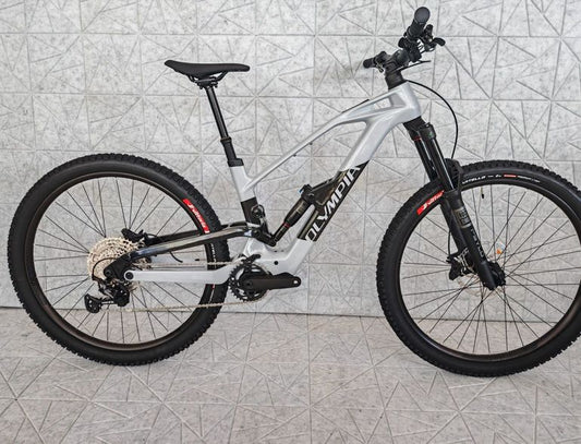 Olympia Hekton 160 Pro 12s 2026 usata — vista laterale