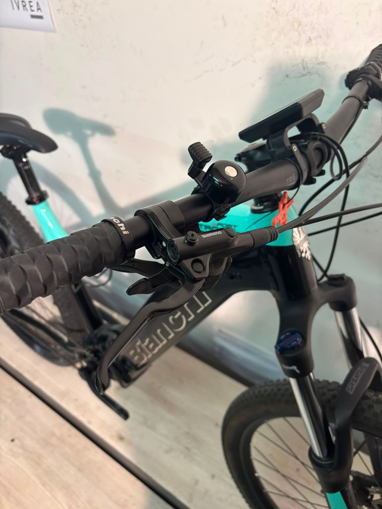 Bianchi T-Tronik Sport 9.2 - Altus 2022 usata — dettaglio