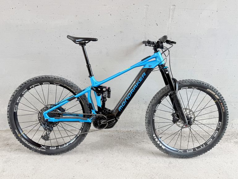 Mondraker Crafty R 2023 usata — vista laterale