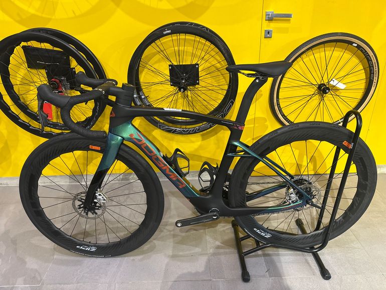 Pinarello Dogma 2027 — Bici usata