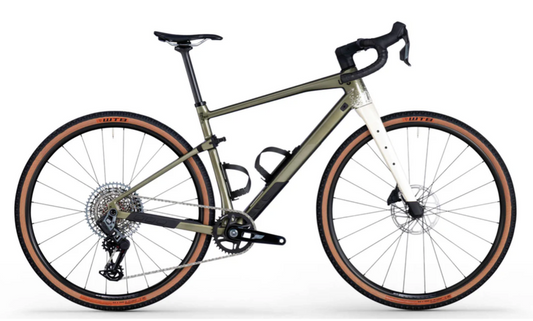 BMC URS 01 FOUR 2024 usata — vista laterale