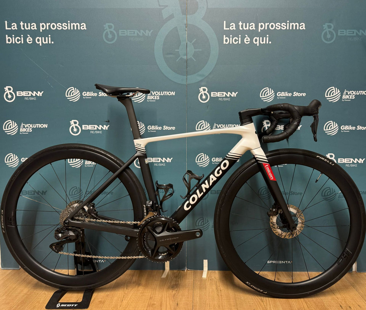 Colnago V5rs 2026 usata — vista laterale