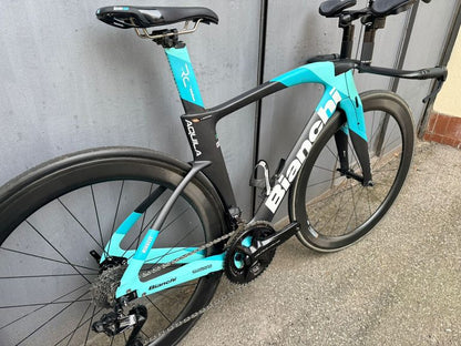 Bianchi Aquila — gruppo Shimano Dura Ace Di2, taglia XS