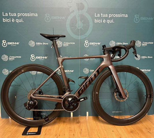 Giant Propel Advanced 1 2023 usata — vista laterale