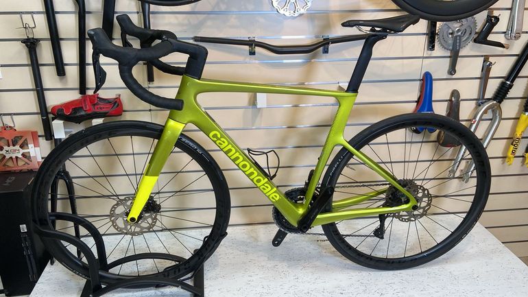 Cannondale Supersix Evo 3 — gruppo Shimano 105 Di2, taglia 54