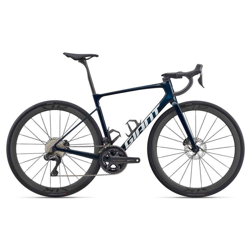 GIANT Defy Advanced Pro 0 2026 usata — vista laterale