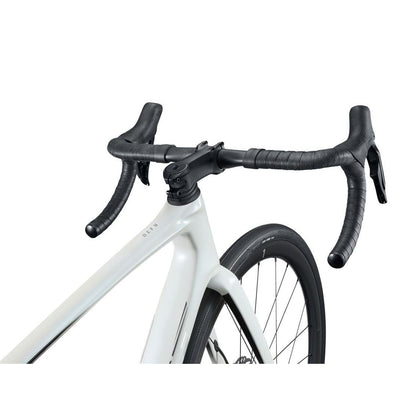 GIANT Defy Advanced Pro 1 2024 usata — dettaglio