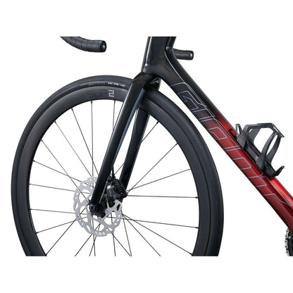 GIANT Defy Advanced Pro 2 2024 — Bici usata