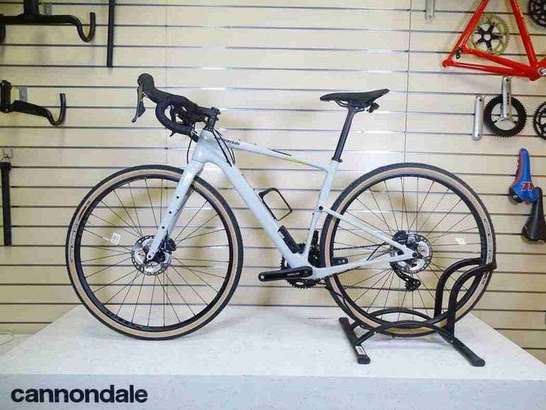 Cannondale Topstone Carbon 2 L 2023 usata — dettaglio