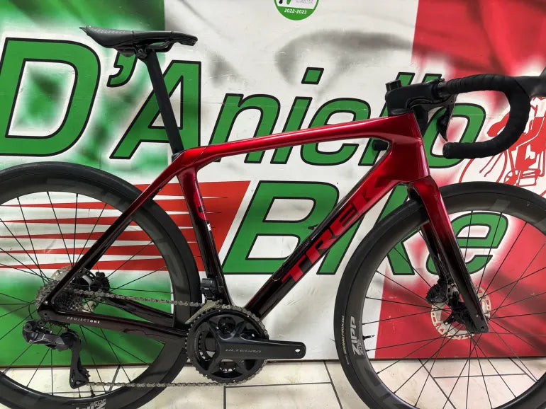 Trek Domane Slr 6 Gen 4 2024 usata — vista laterale