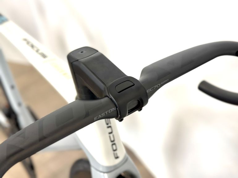 Focus Izalco Max 9.8 — telaio in Carbonio, Nuovo