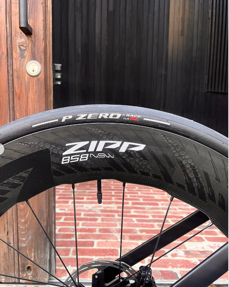 BMC Speedmachine 01 One — gruppo SRAM Red eTap AXS, taglia M