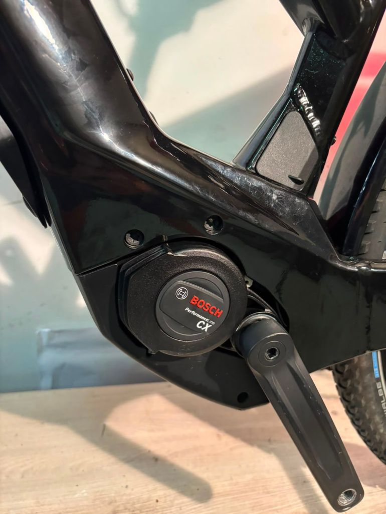 Bianchi E-Omnia T Type — gruppo Shimano Deore, taglia M