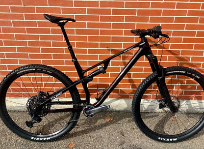 Cube Ams C:68x One11 Pro 2024 usata — vista laterale