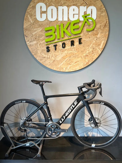 Whistle Custom 2025 usata — vista laterale