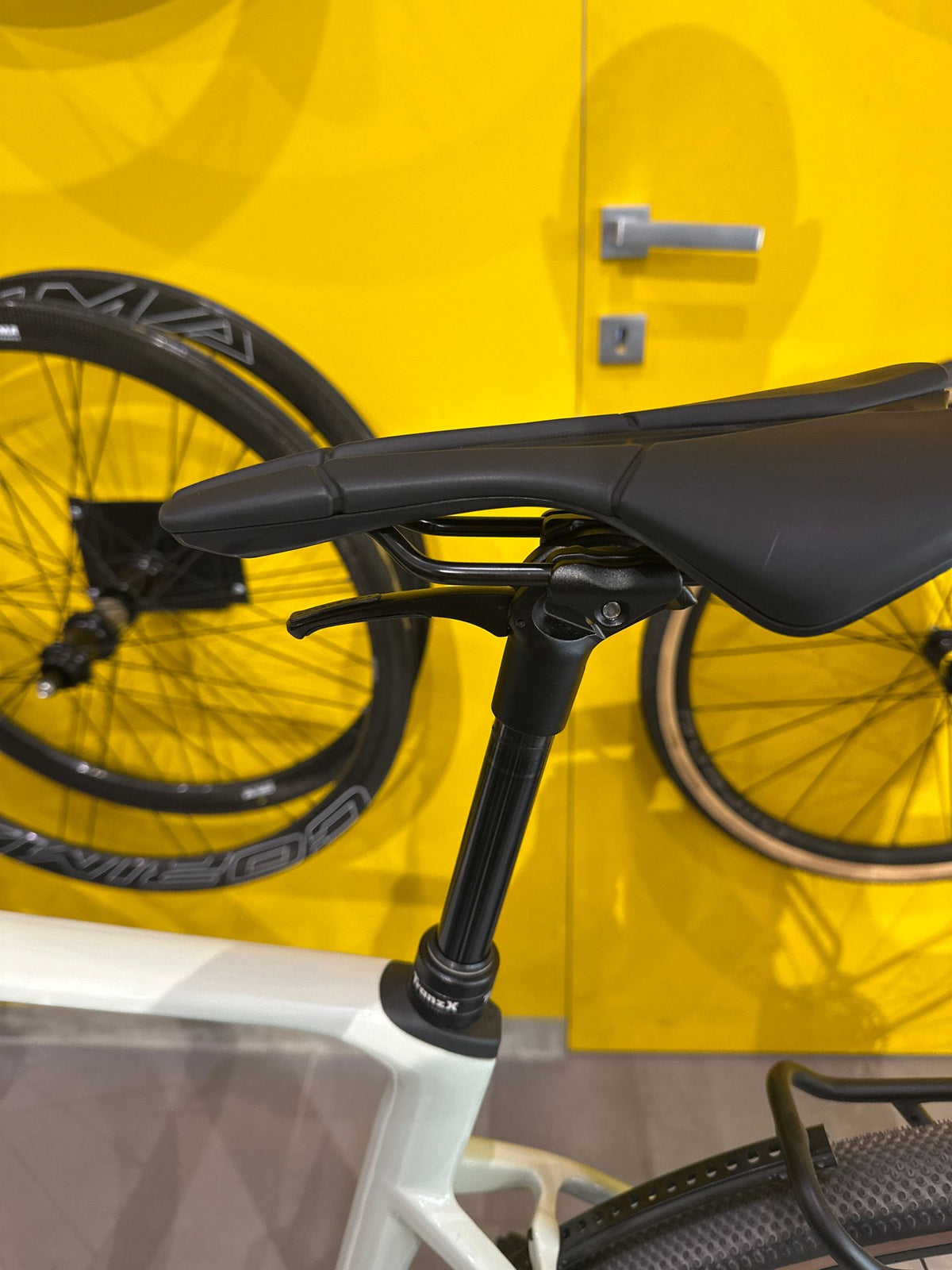 Cube Nuroad Hybrid C:62, Race 400x 2025 — Bici usata