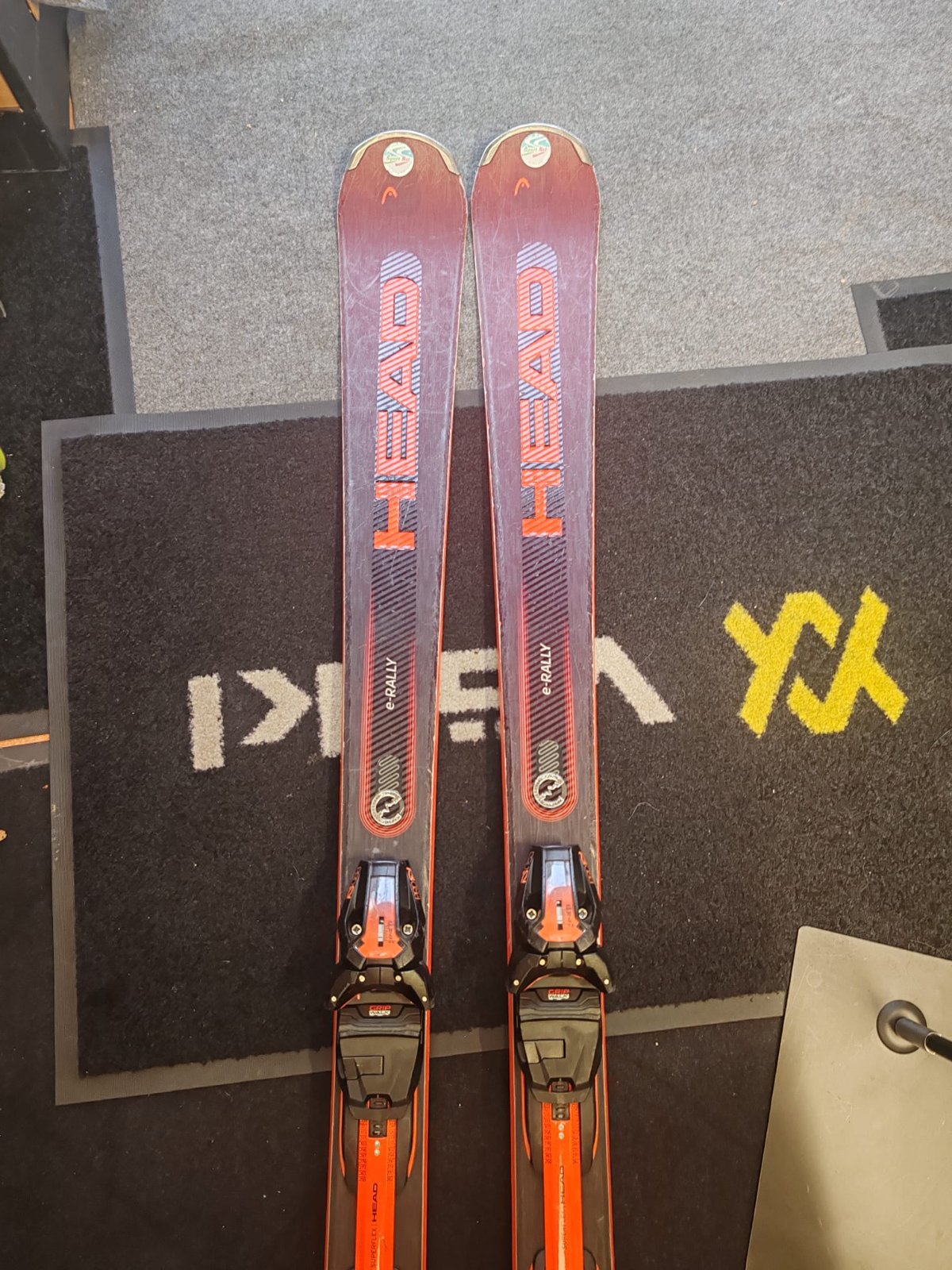 Head Supershape e-Rally — raggio 12.8m, waist 78mm