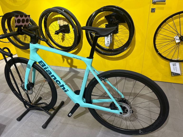 Bianchi Infinito 2024 — Bici usata