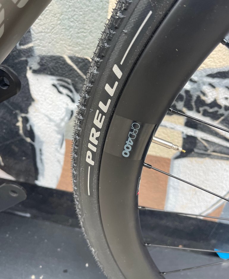 BMC Roadmachine 01 Amp X One 2024 — Bici usata