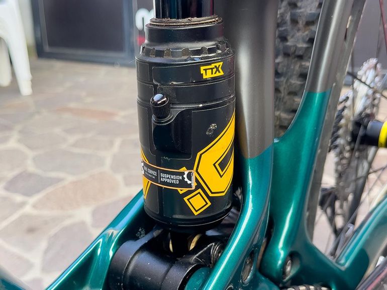 Mondraker Crafty Carbon Xr 2024 usata — dettaglio