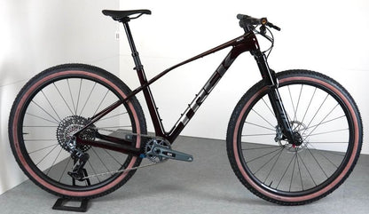 Trek Procaliber 9.7 Gen 3 2025 usata — vista laterale
