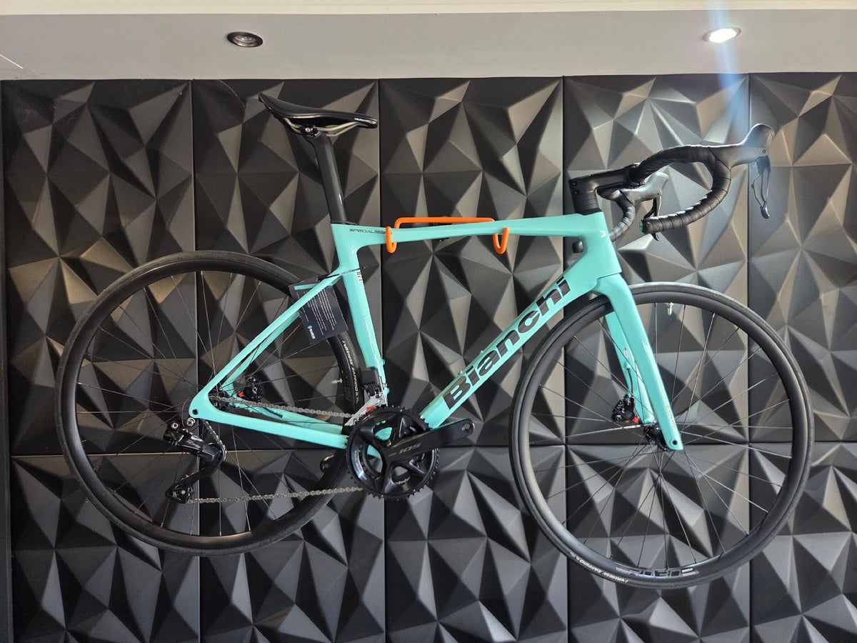 Bianchi Specialissima Comp 2024 usata — vista laterale