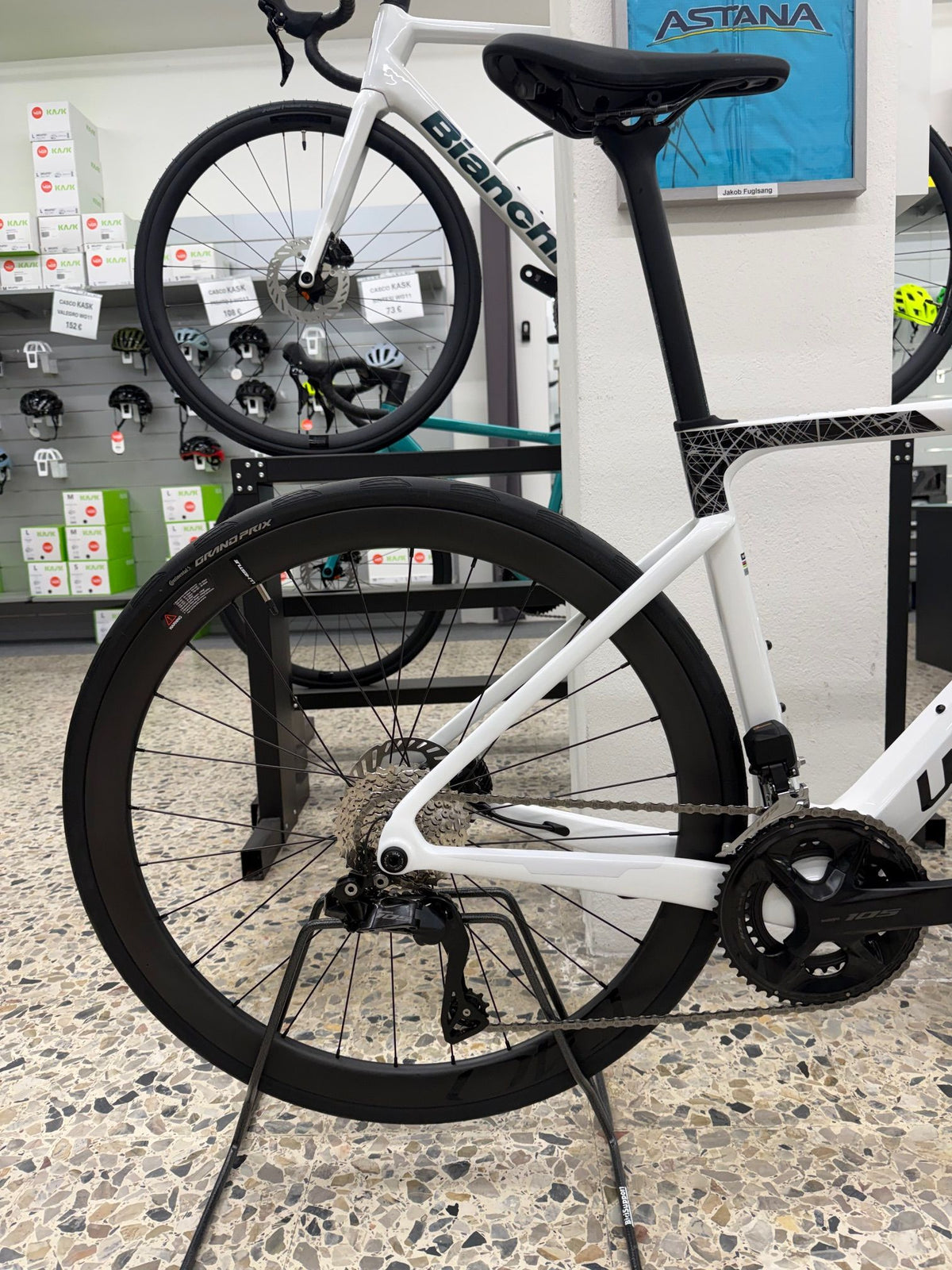 Whistle Vaero 2 — gruppo Shimano 105 Di2, taglia 52